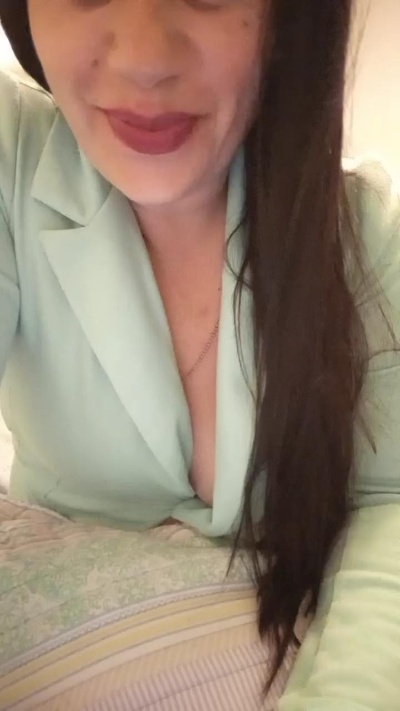 hotcurvi1 live from Argentina