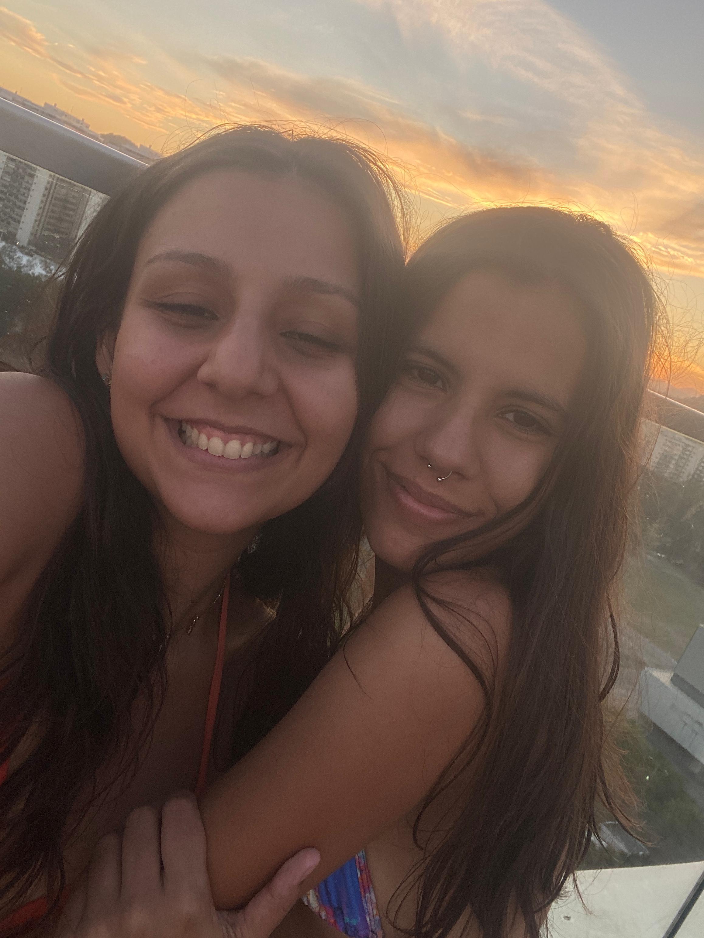 hottie_emma live from Brazil