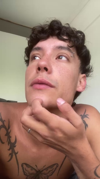 hottlau666 live from Argentina