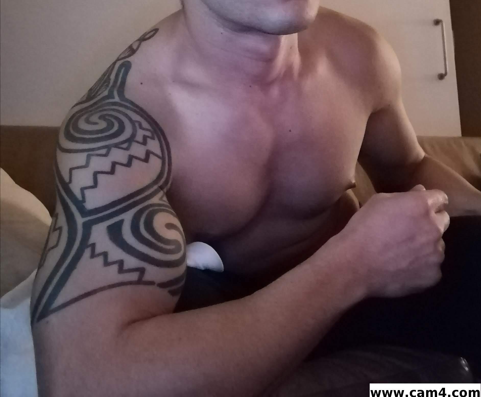 hubscher_hot live from Brazil