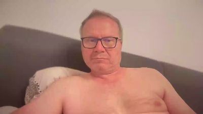 hunk722 live from United States