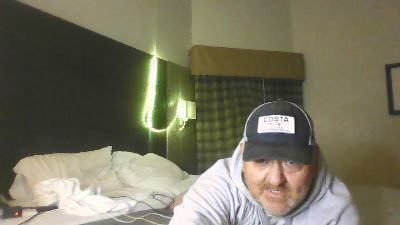 ieathairytacos live from United States