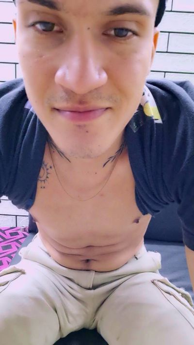 jack_hotson live from Colombia