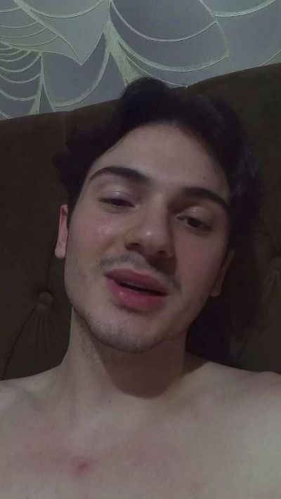 kalebe22 live from Brazil