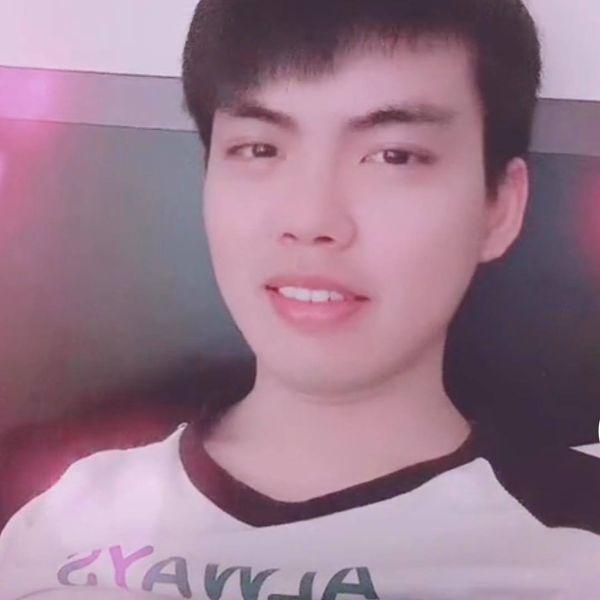 karry60623_hot9 live from Taiwan