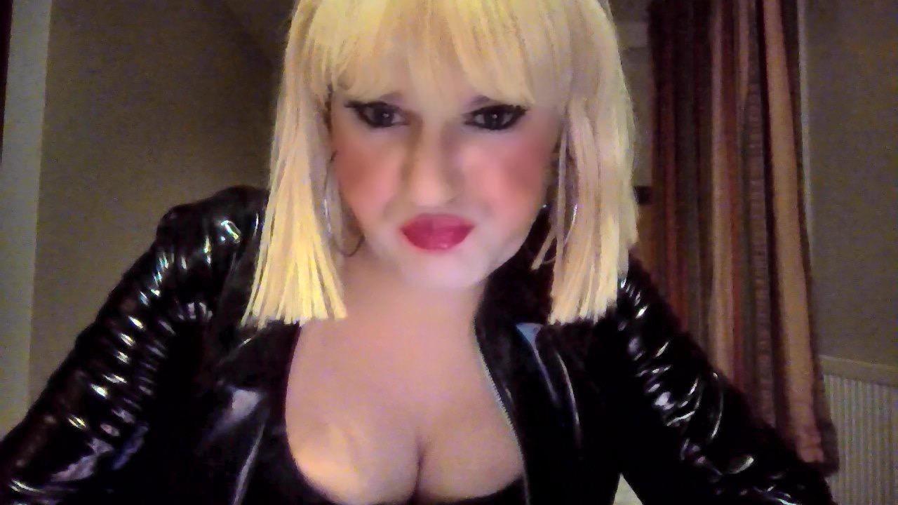 katietranslond1 live from United Kingdom