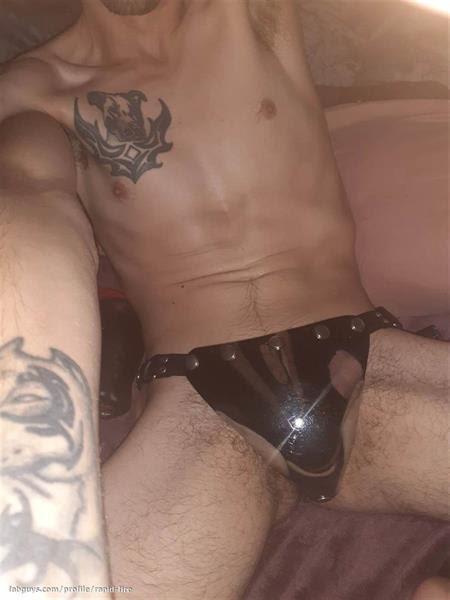 kinkycouple4mo4 live from United Kingdom