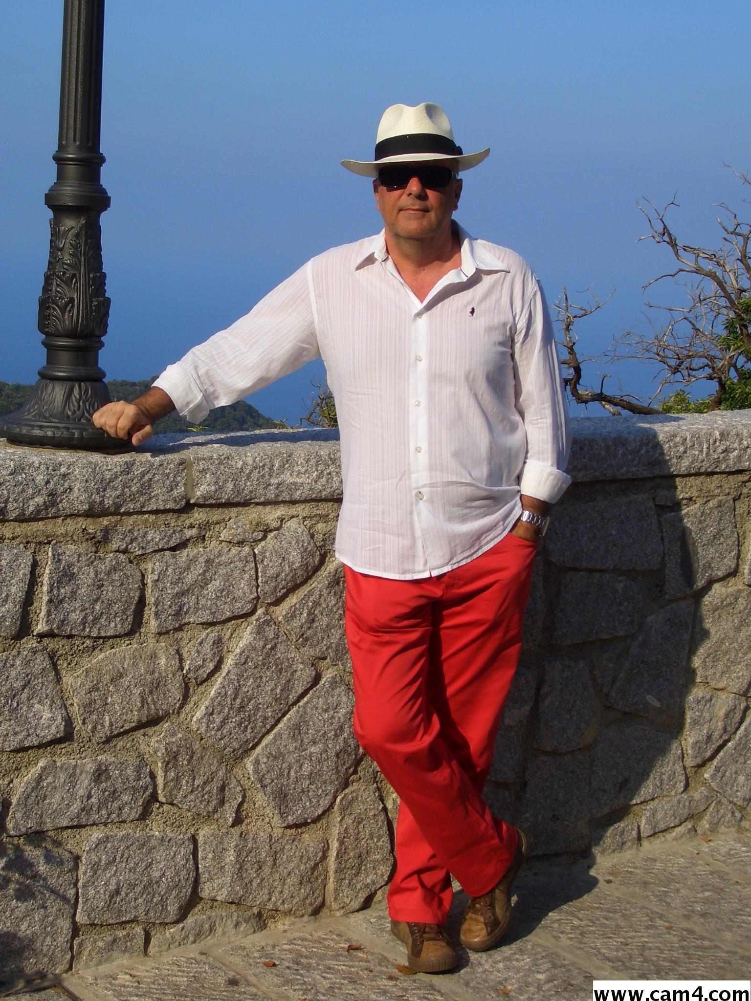 lele58_fun live from Italy
