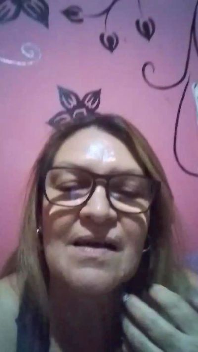 lindanina1 live from Argentina