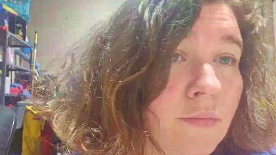 loulou1832 live from United States