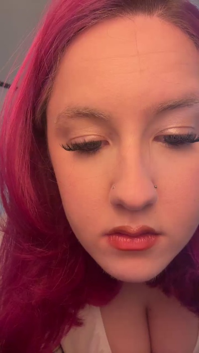 lovelymoon4 live from United States