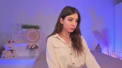 luci_cute_ live from Latvia