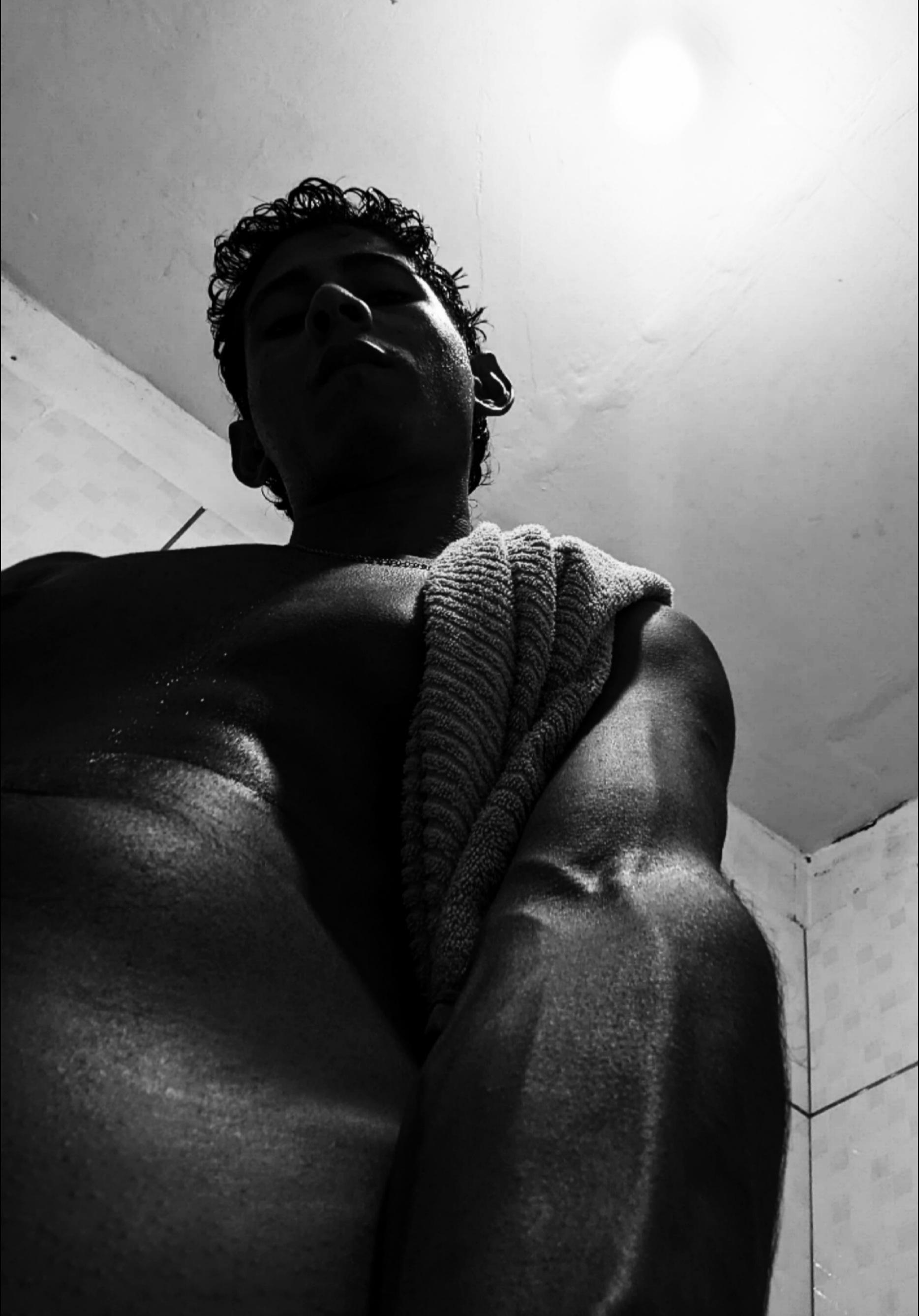 lukas06969 live from Brazil