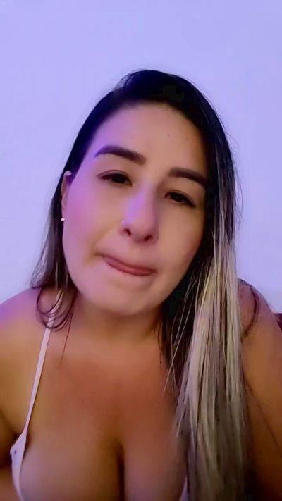 mariaangel7 live from Colombia