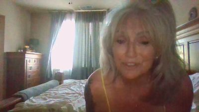 maureen24 live from United States