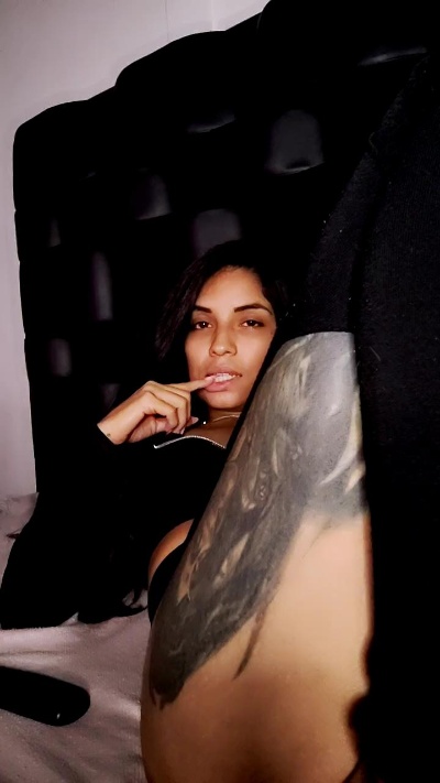 meganconnor live from Colombia