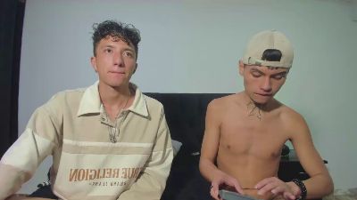 mhatias_ live from Colombia