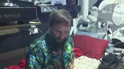 miguelondj live from Spain