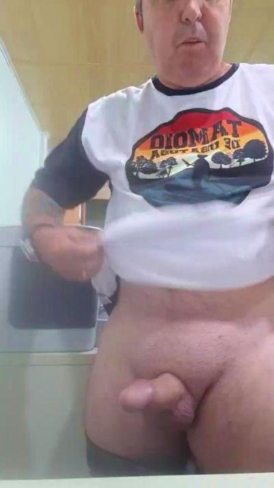 morellibelli live from Brazil