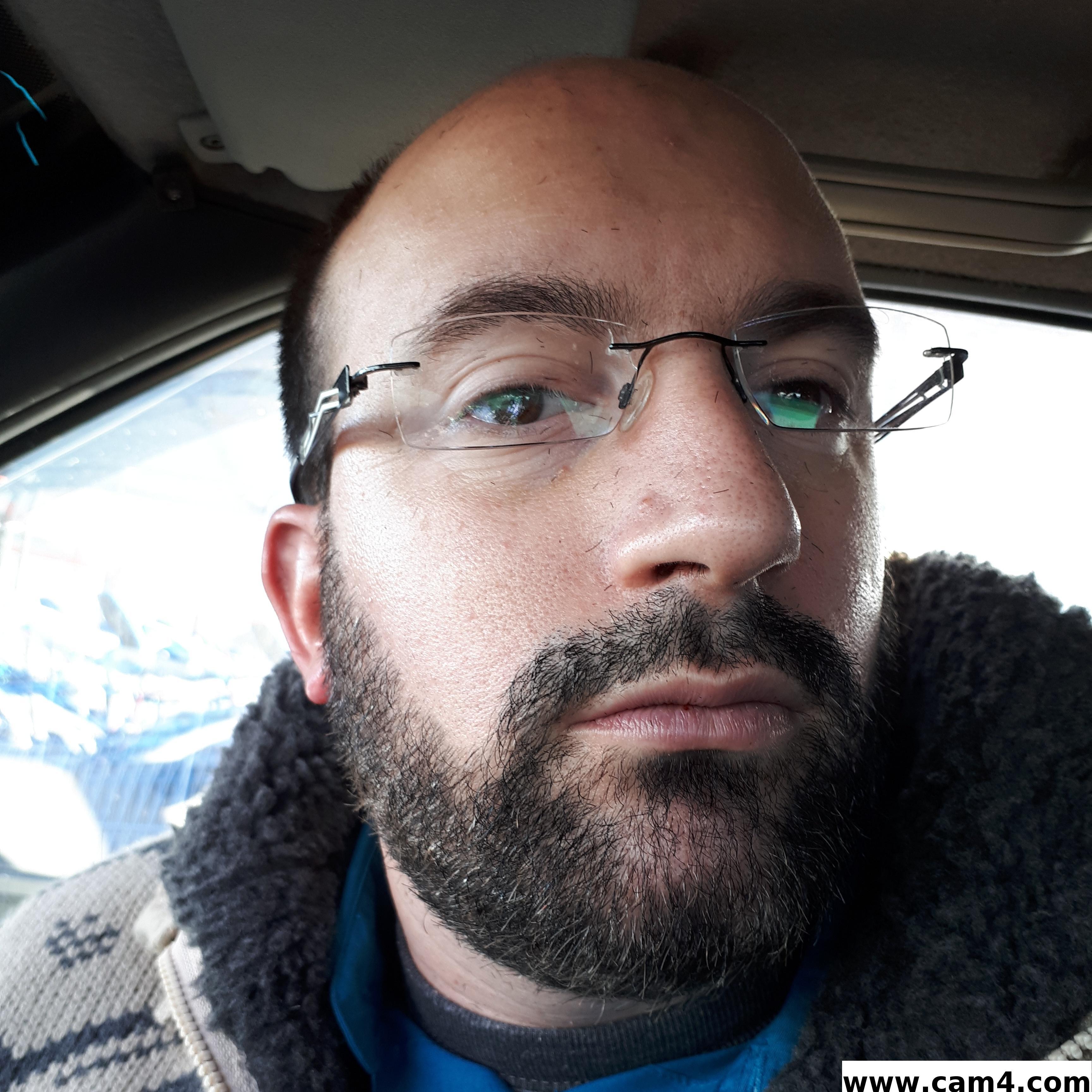 nicoeric1 live from France
