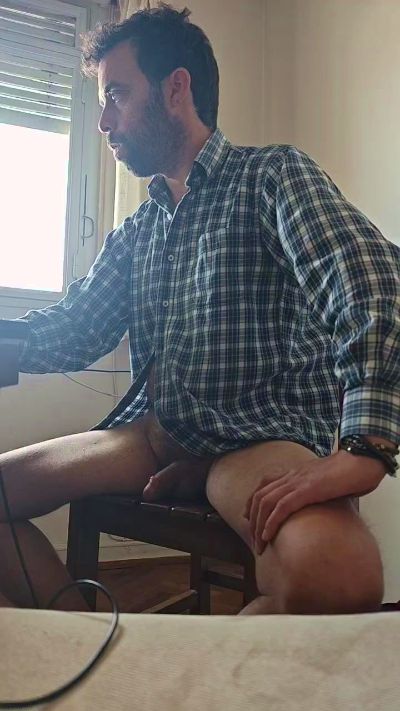 nudist_peter live from Argentina