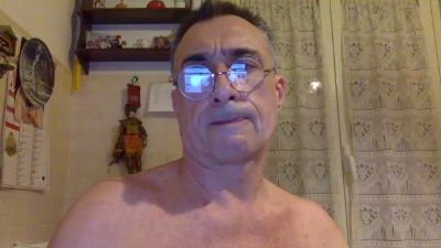 ortijah live from United Kingdom