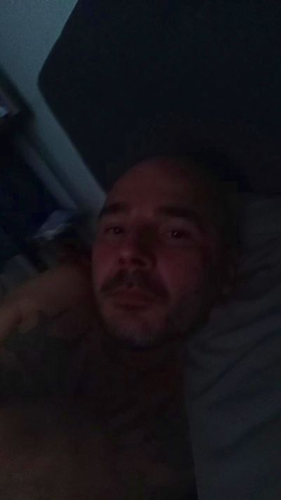 pappa_hot live from Spain