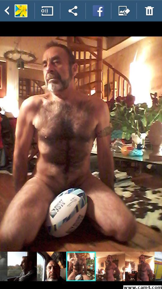 poiluman33 live from France