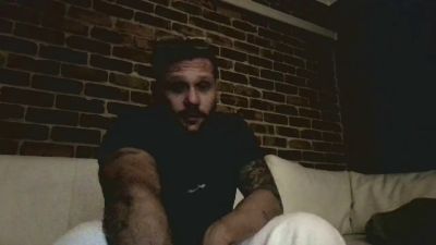 r1leopardlegz live from Australia