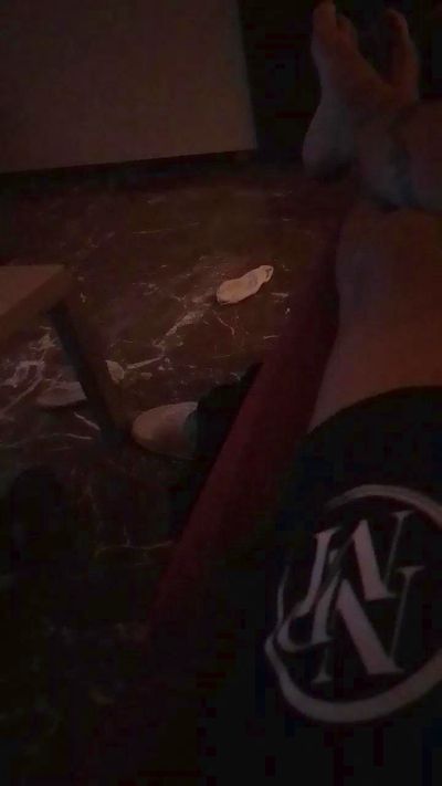 ratoncitoxxxx live from Spain