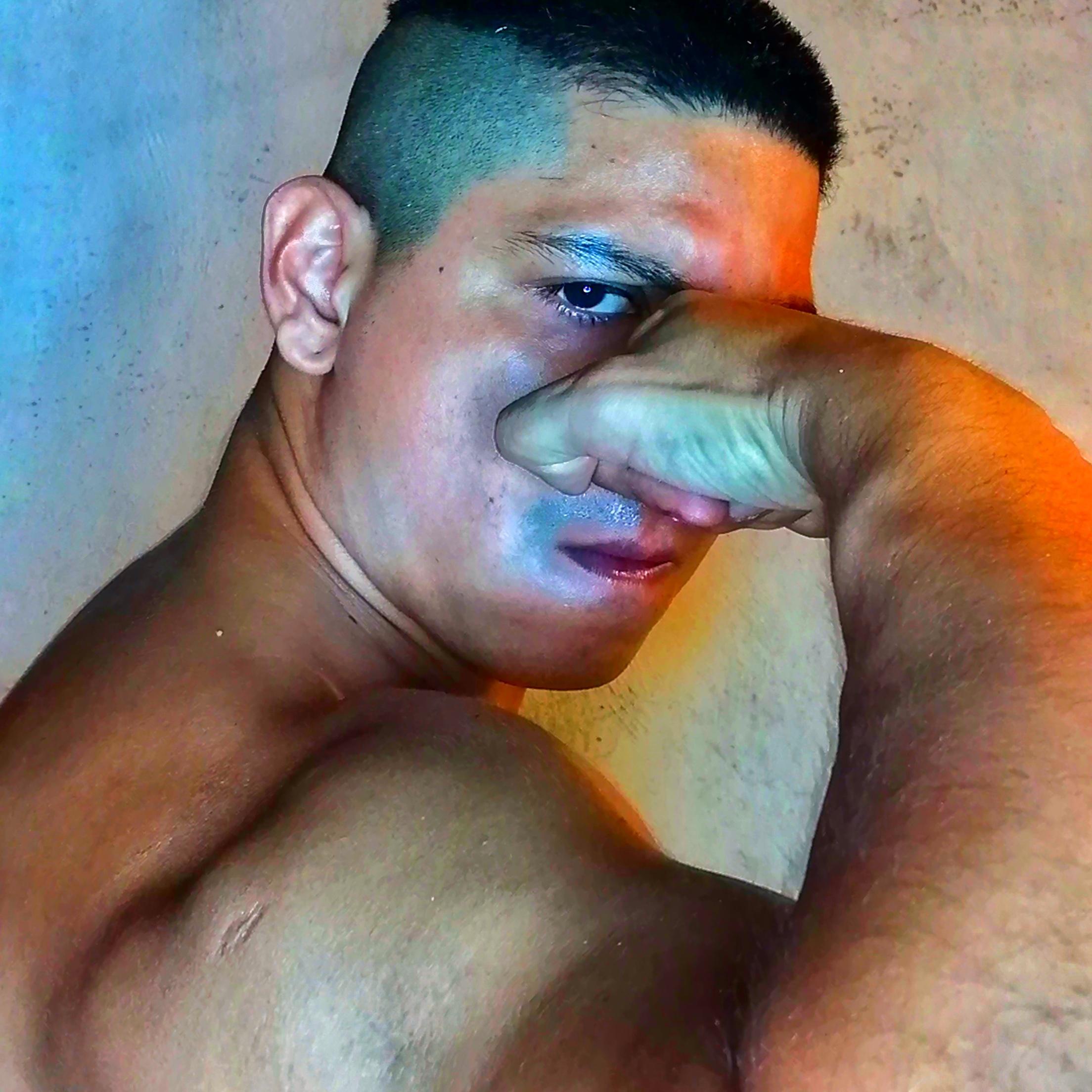 renatovallxxxy live from Mexico