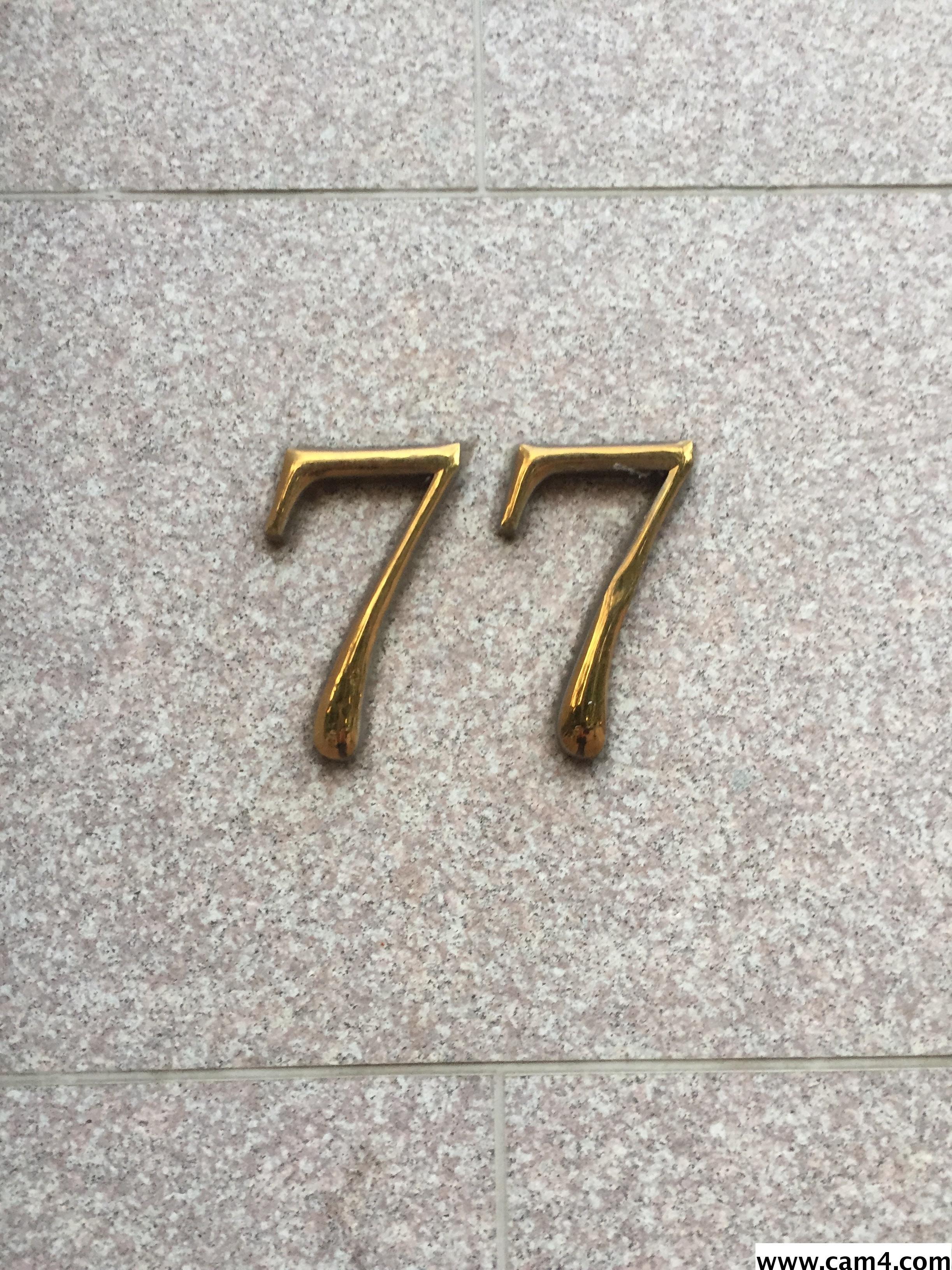 rendy77 live from Taiwan