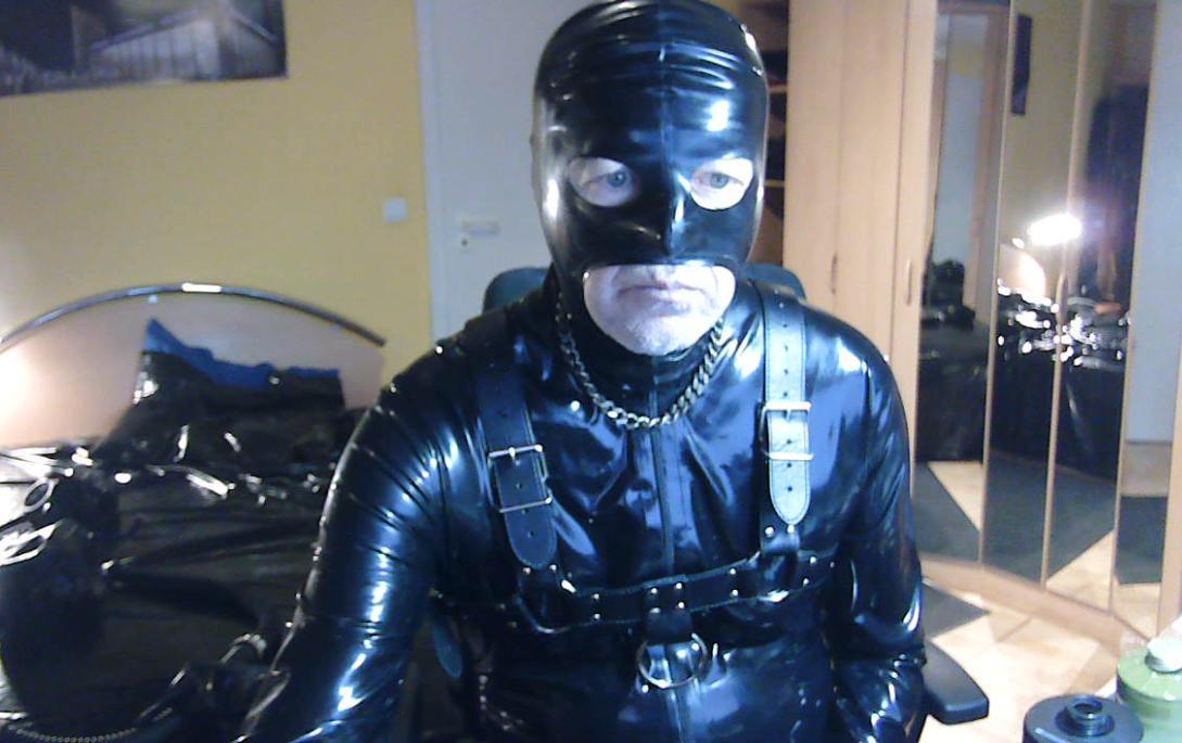 rubber47ms live from Germany