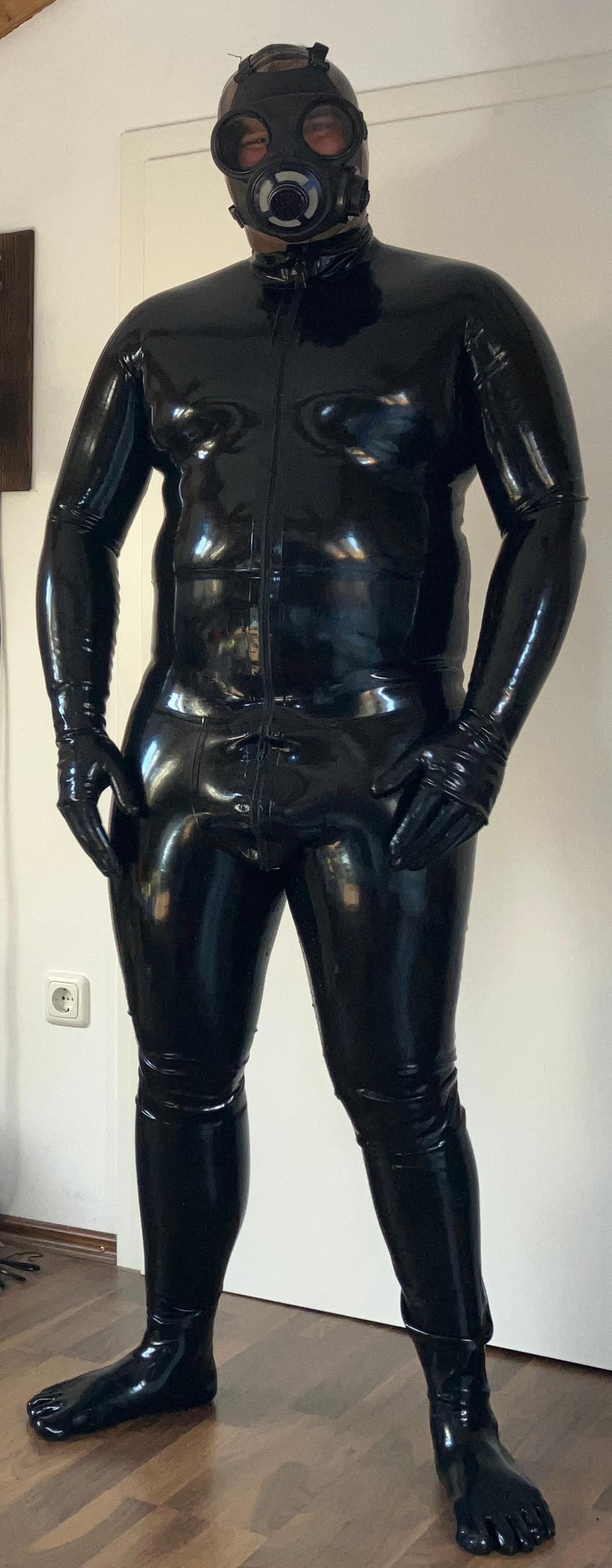 rubberdrone_xxx live from Germany