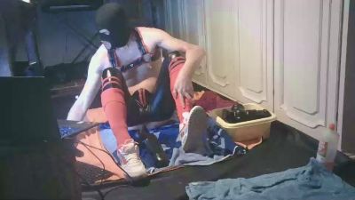 rubberskin81 live from United Kingdom