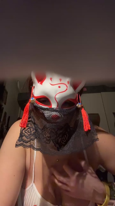 sara024 live from Italy