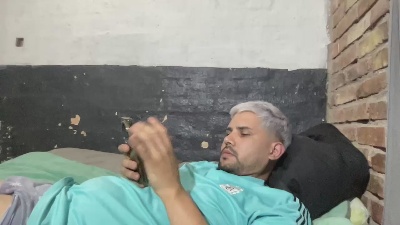 sebastian20222 live from Argentina
