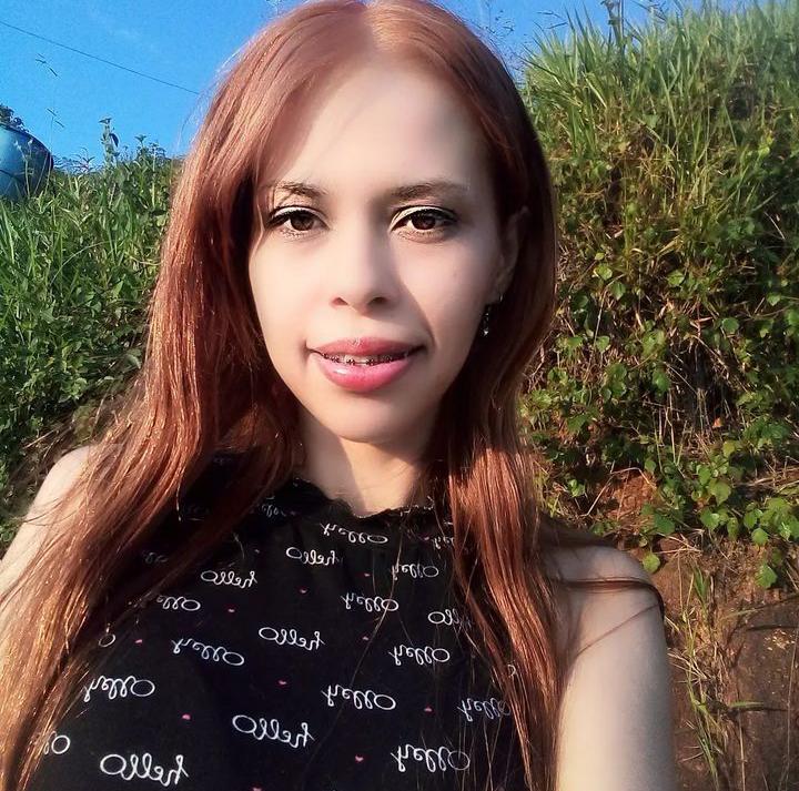selenamoon_9898 live from United States