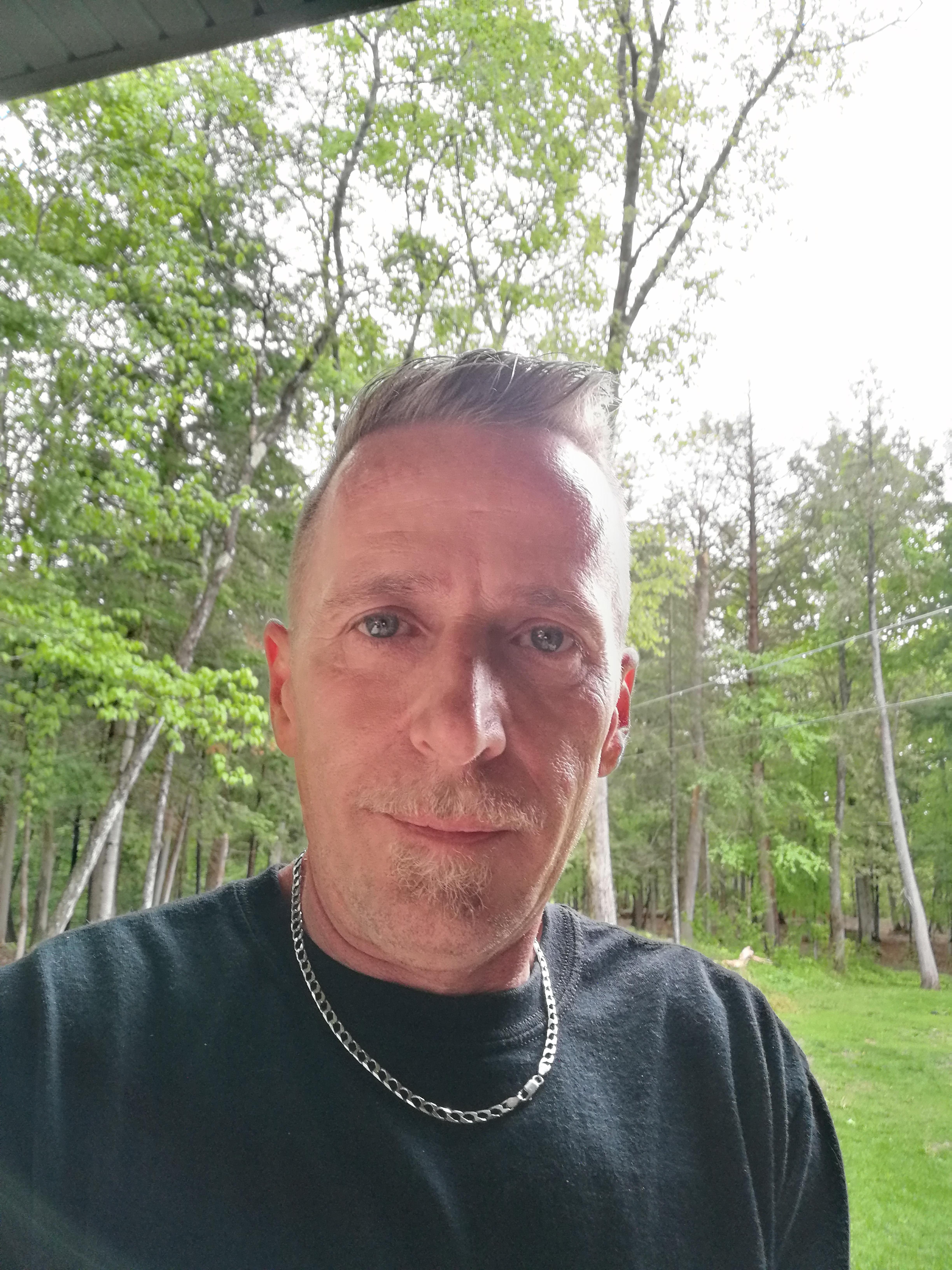 sexysteph46 live from Canada