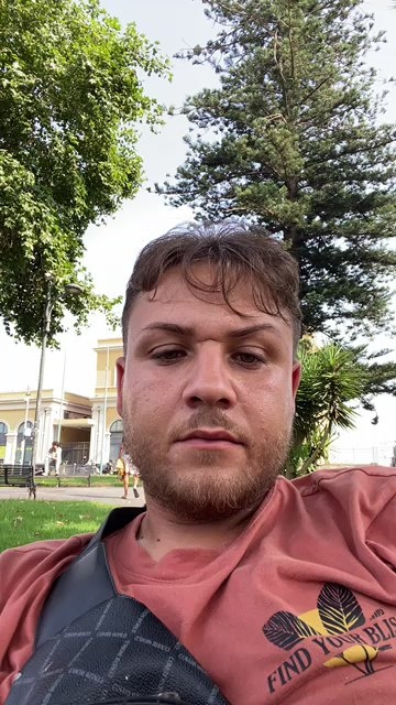 siciliano977 live from Italy