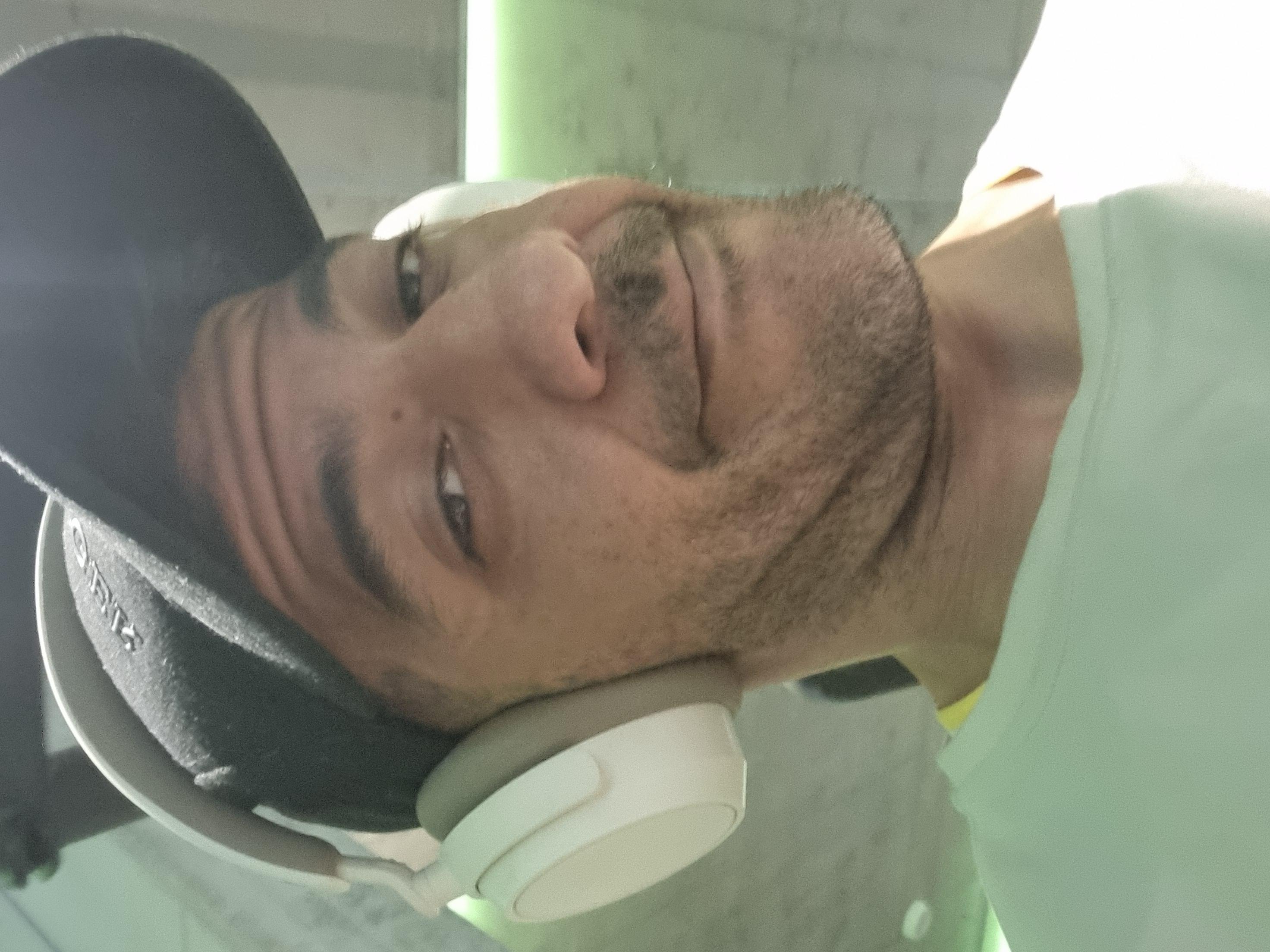 simraf live from Australia