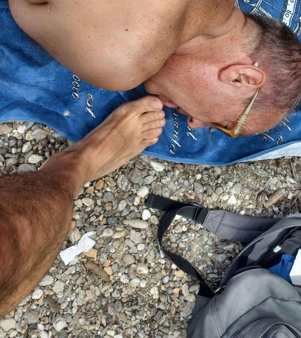 slaveNAKED live from Italy