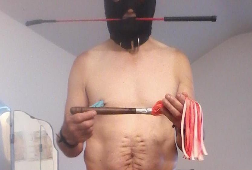 slut_mic1 live from Belgium