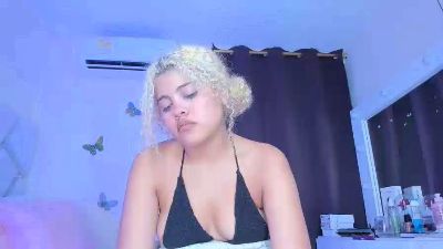 sofiacastillo01 live from United States