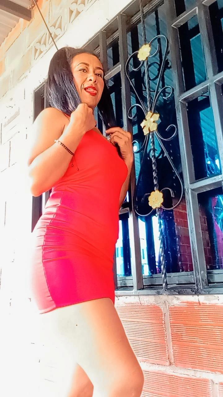 starmadure69 live from Colombia