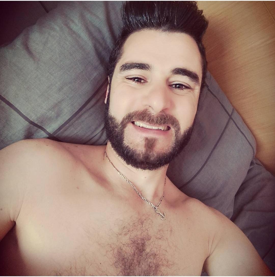 steve_renato live from Germany