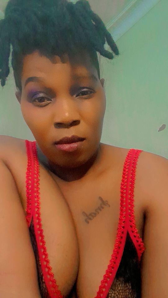 stripqueenx2 live from South Africa