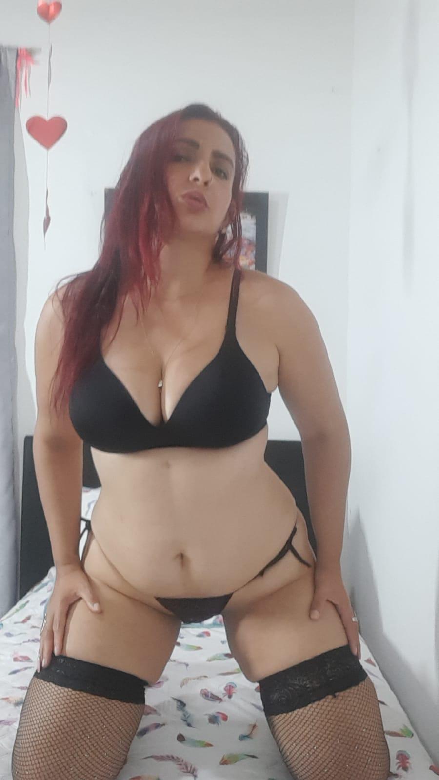 sweetsofia5 live from Spain