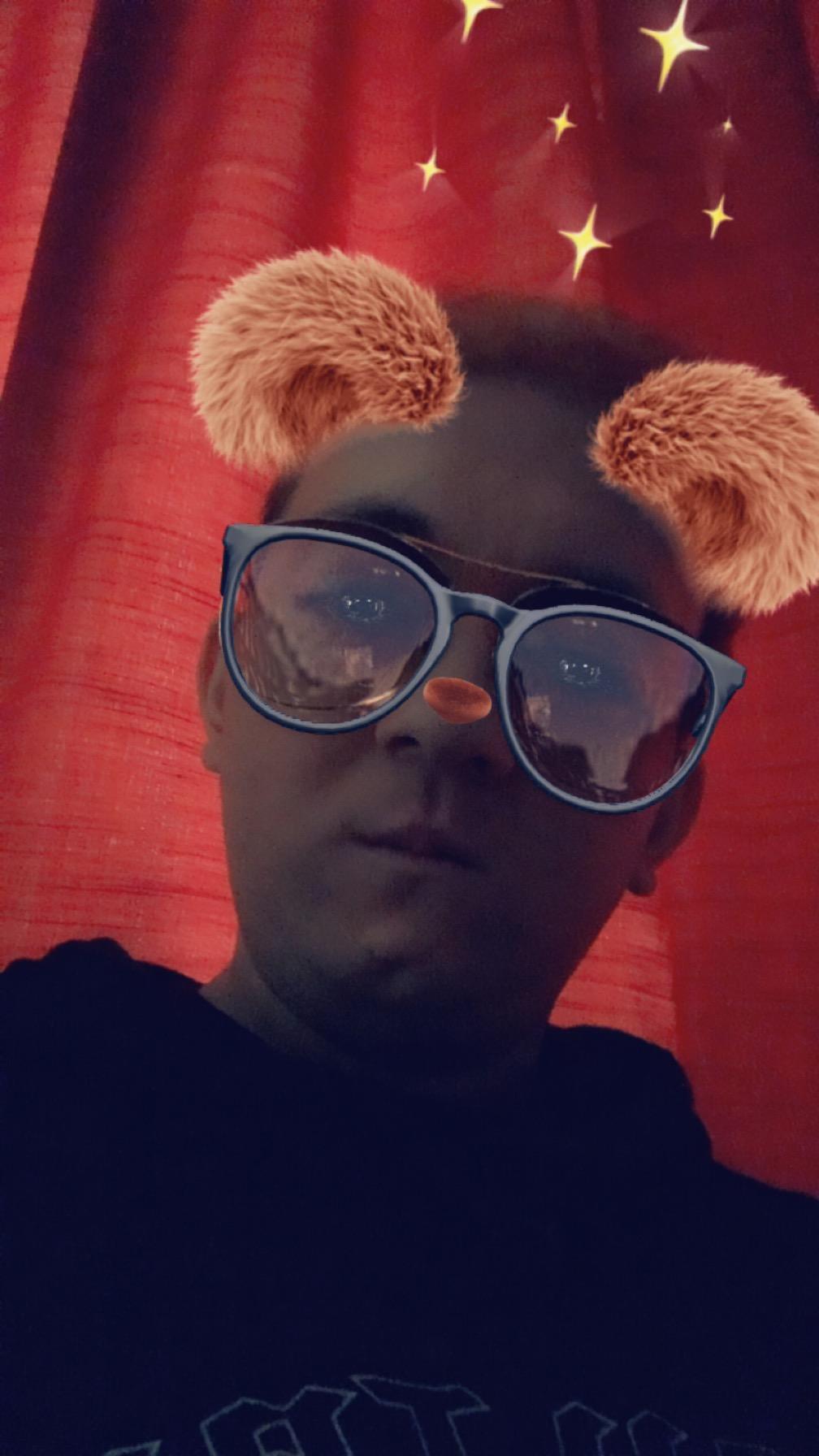 thestinkymeatb4 live from United Kingdom