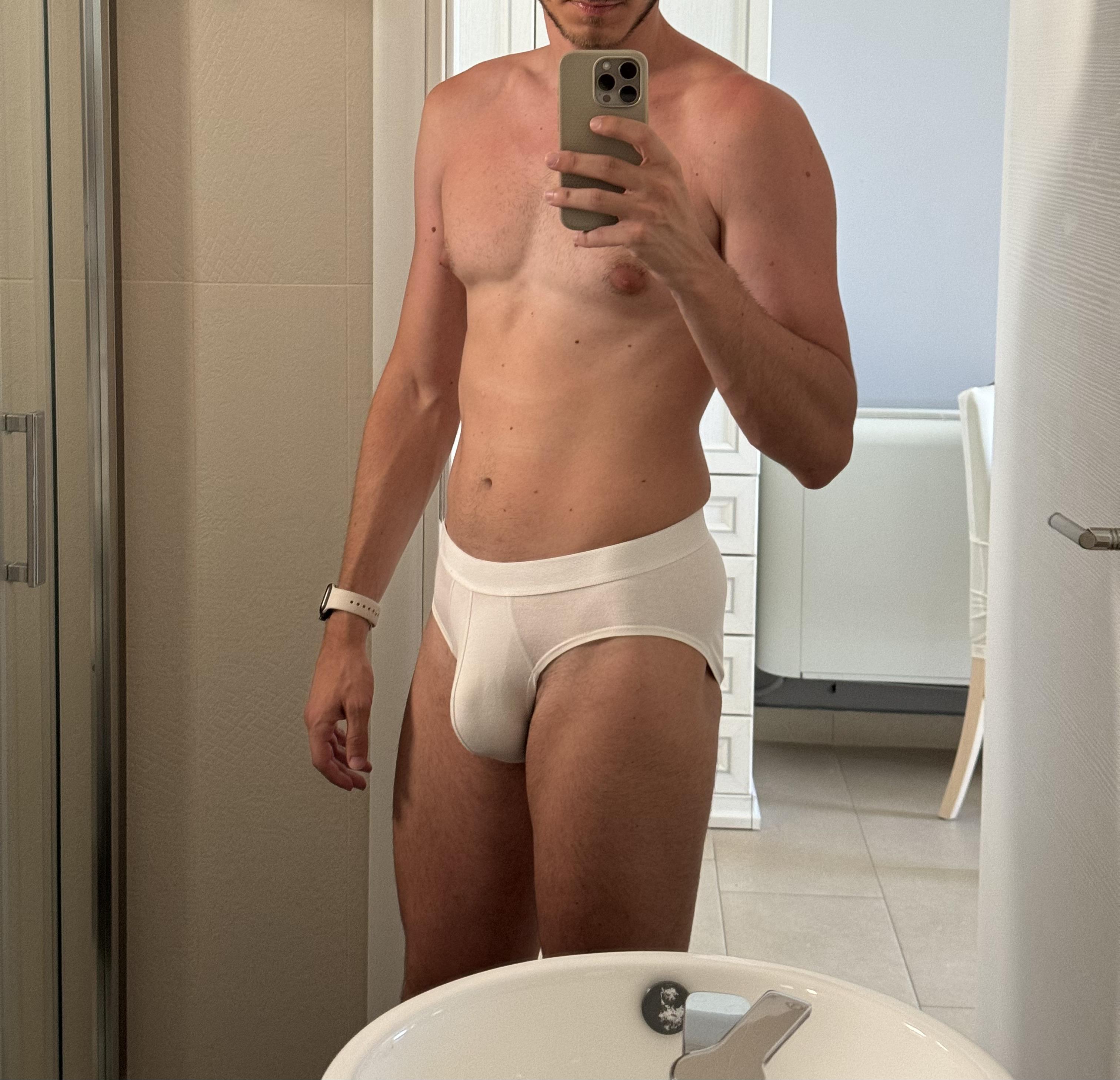 tonedgreekguy live from Greece